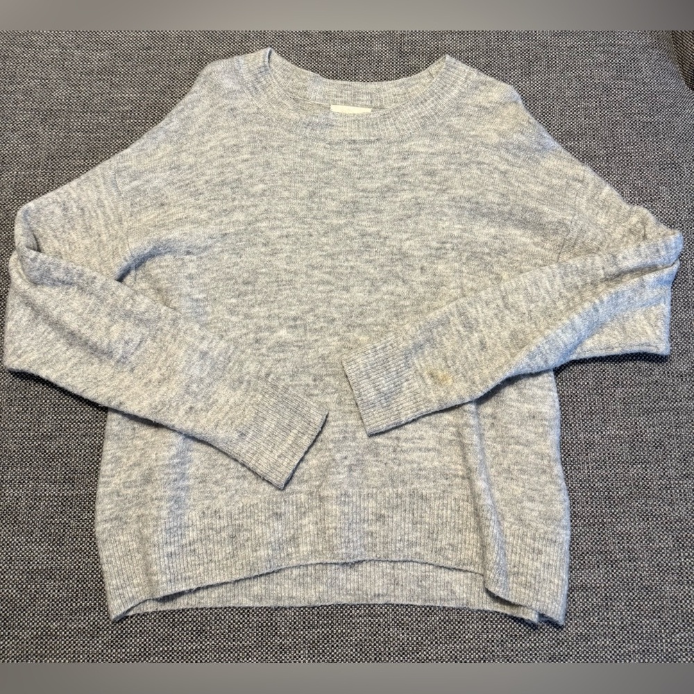 H&M Light Gray Crewneck Pullover Sweater
